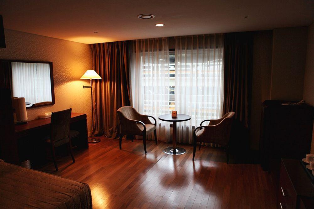 Hotel Prima Seoel Buitenkant foto